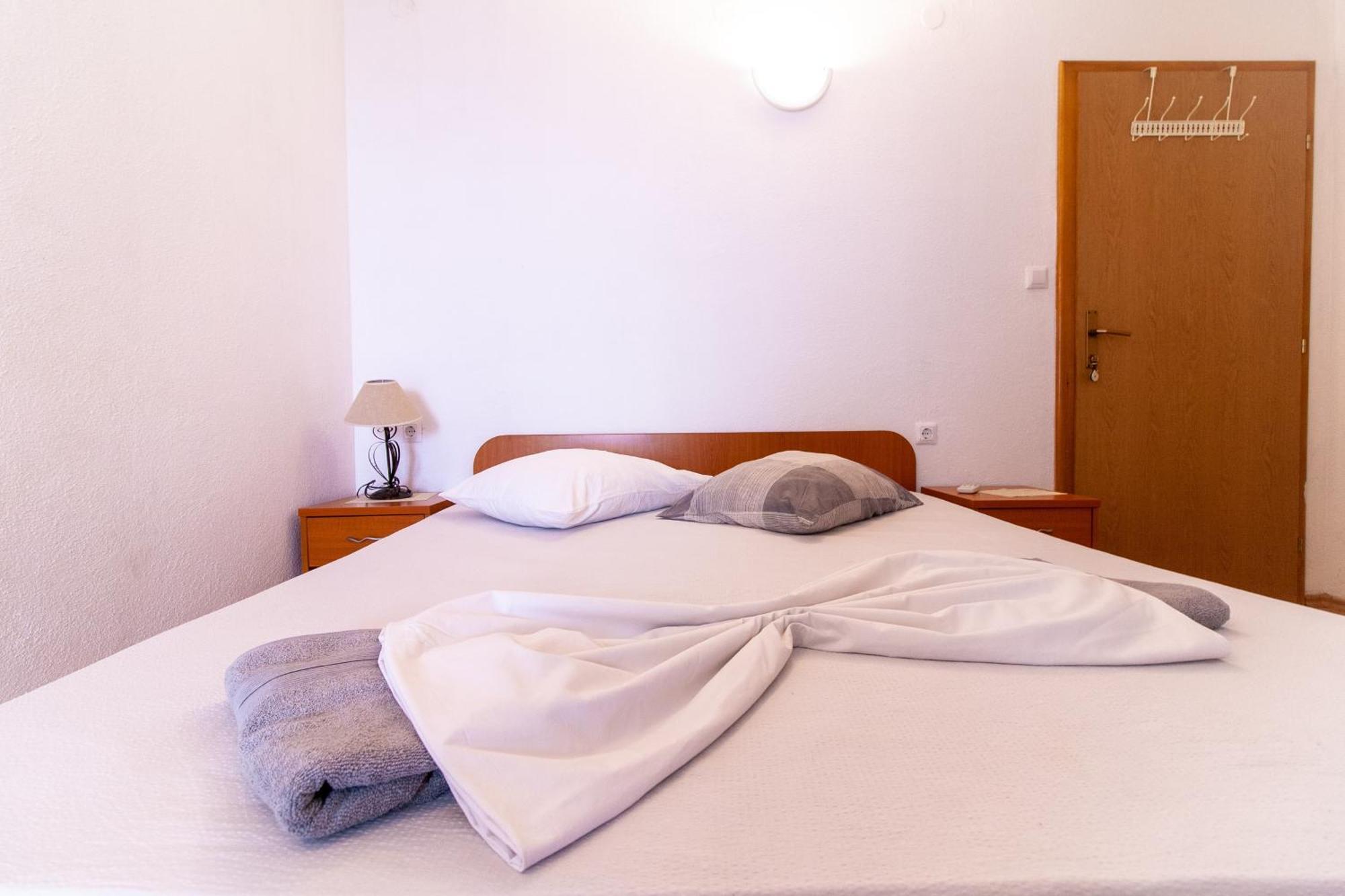 Apartments Laura Neum Chambre photo