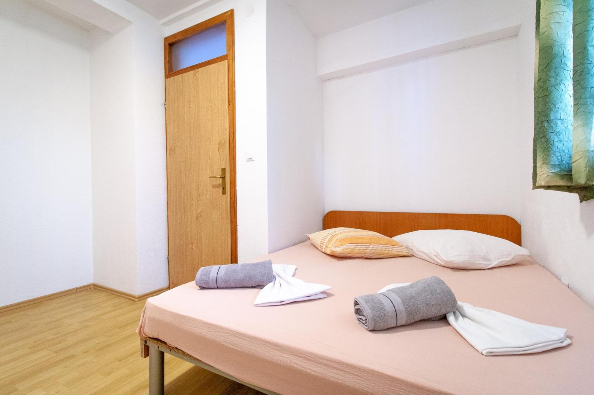 Apartments Laura Neum Chambre photo